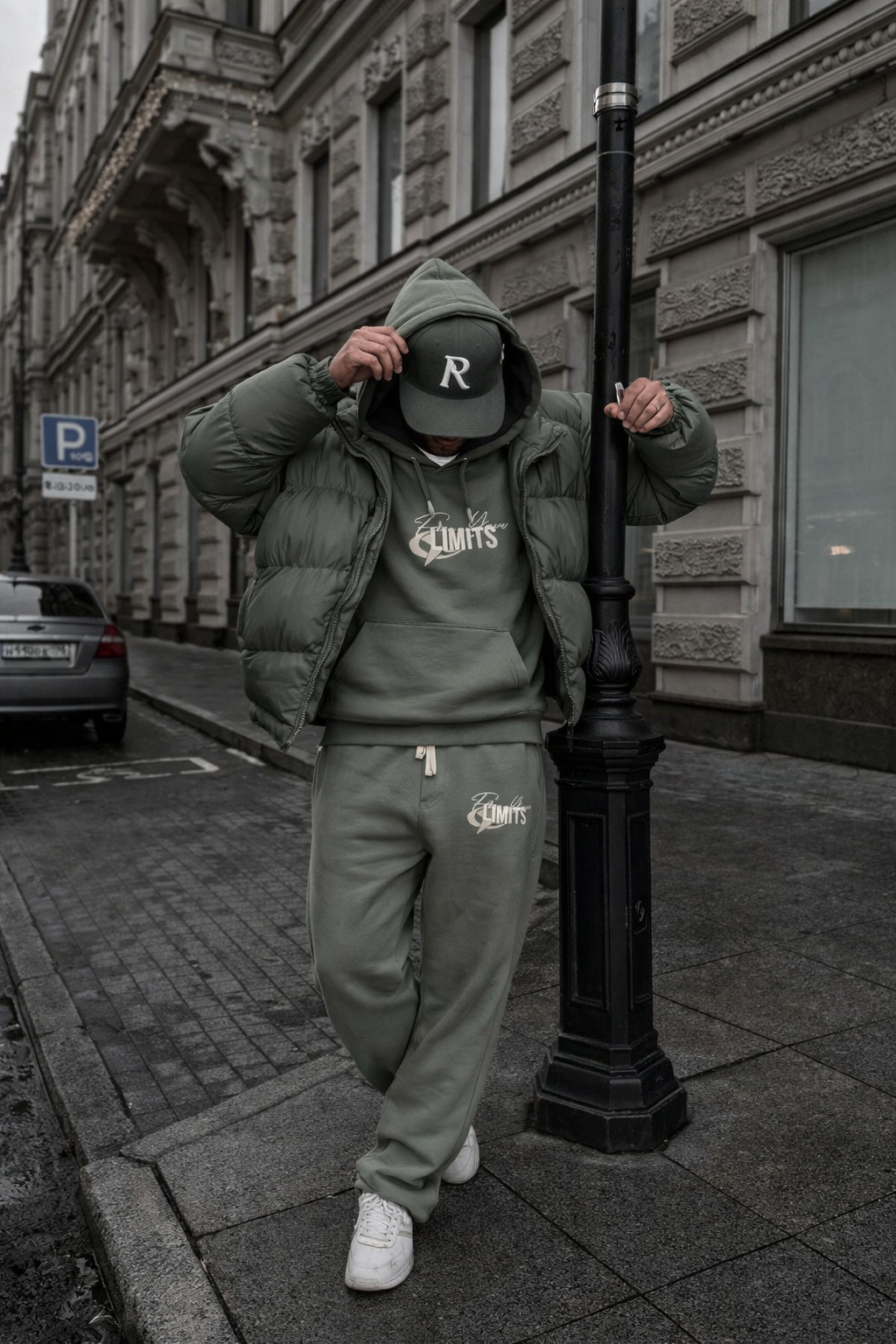 Fleece Sweatpants — Retro "Face your Limits" Cotton Streetwear Set